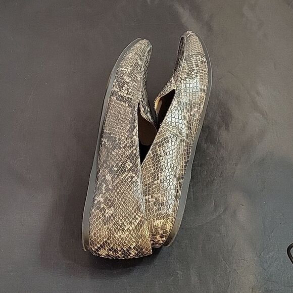 A.NEW DAY SNAKE SKIN POINTED TOE SLIP-ON WOMEN"S FLAT SHOE - Picture 11 of 15